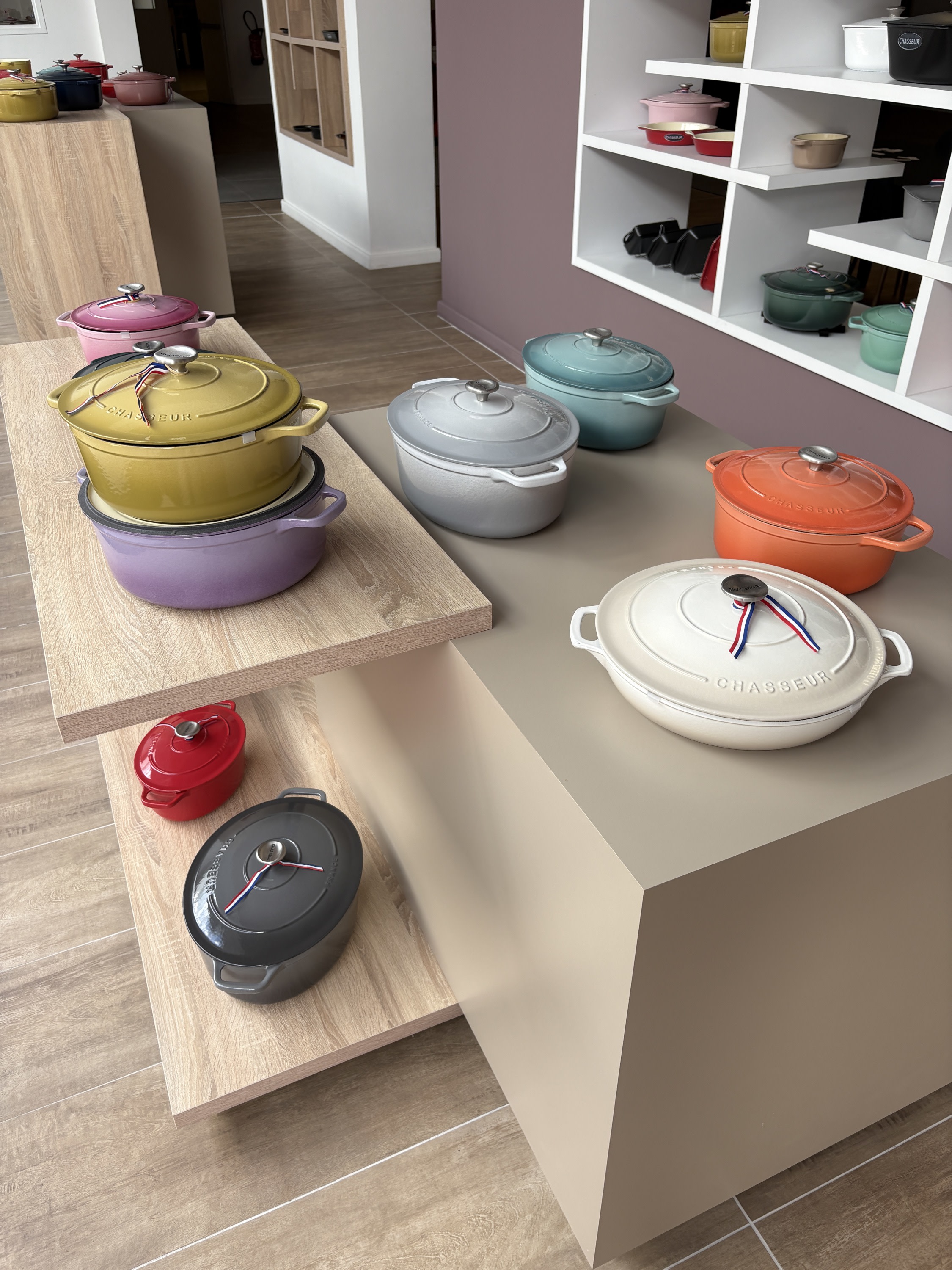 Cast iron Cookware some Colors