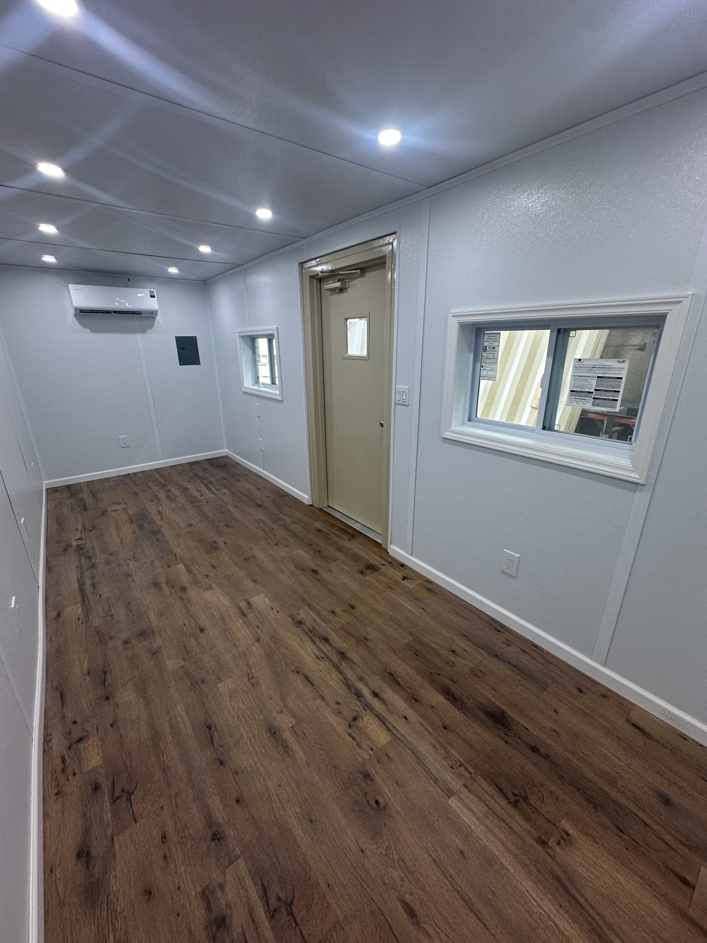 Mobile Office Interior 2