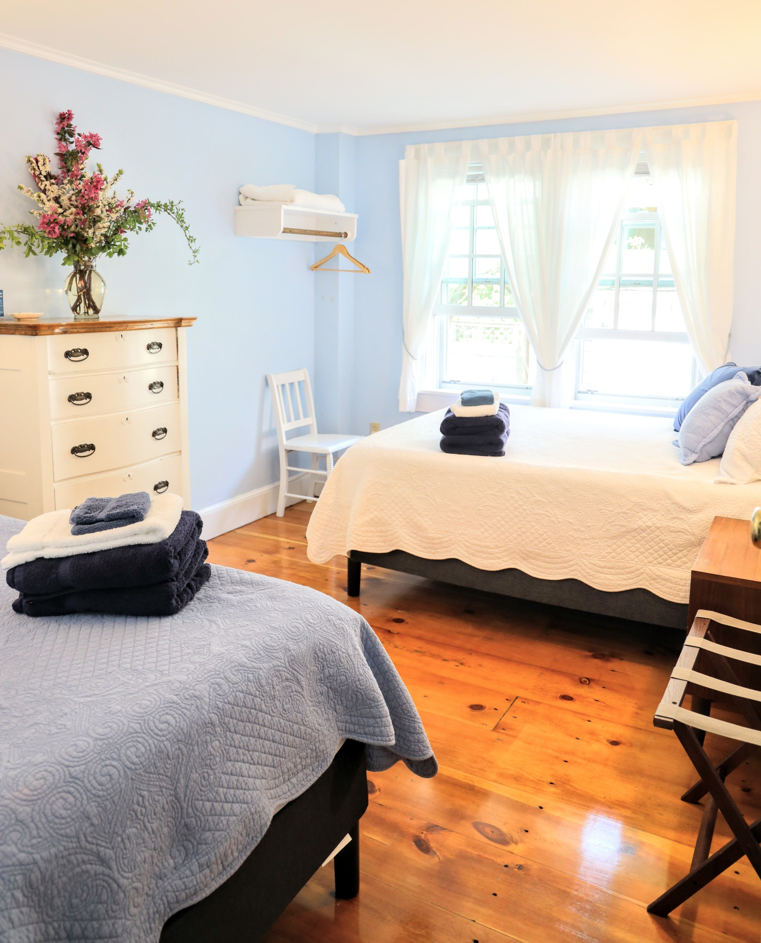 Cape Codder Guest House_Room 4