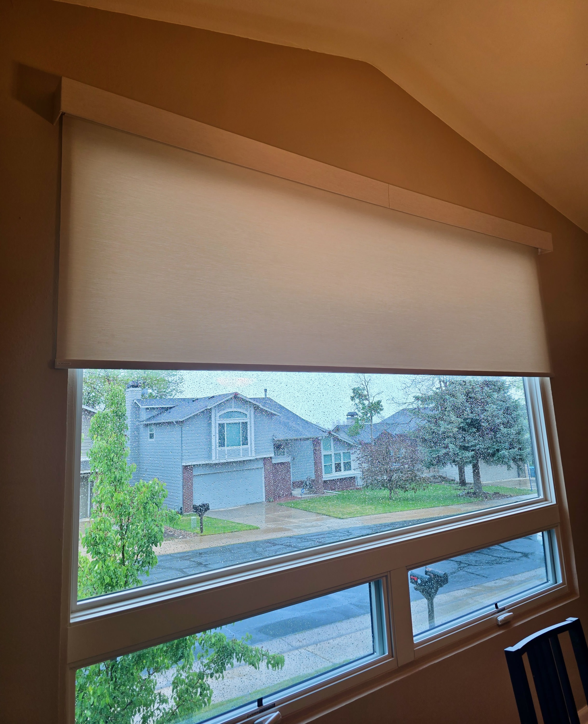 Bumble Bee Blinds Louisville CO - motorized shades