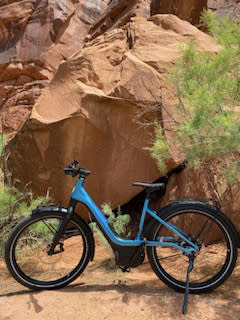 Serial 1 Harley Davidson e-bike parked at sandstone rocks