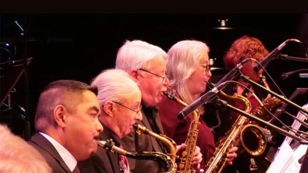 Musicians playing the saxaphone