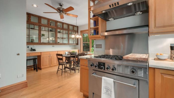 house cleaning Chicago IL