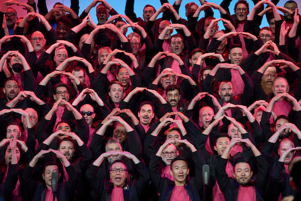 SFGMC in performance doing the Hot To Go dance