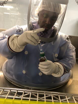 Intern in laboratory