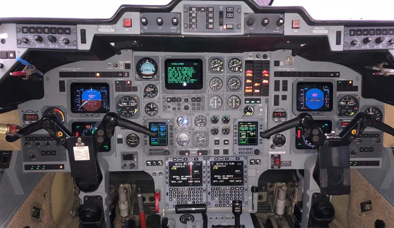 1999 Hawker 800XP Serial Number 258419 - Cockpit View