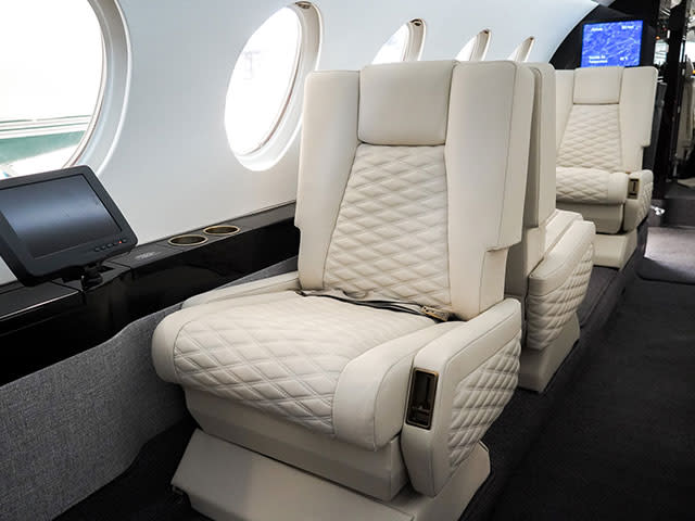 Falcon 50-4 S/N 094 Cabin View