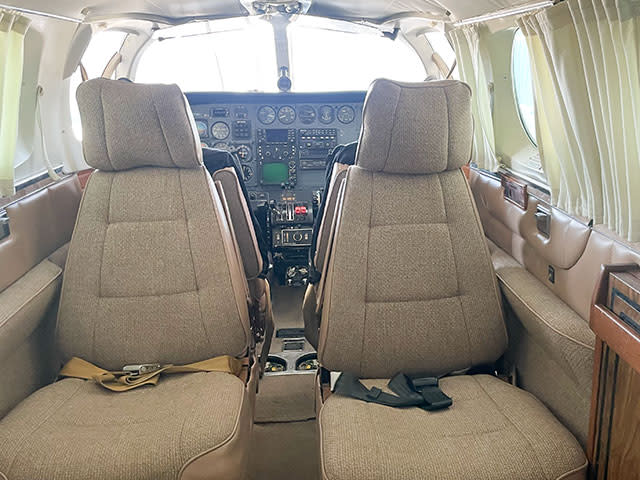 Cessna 340A S/N 340A-0415 Cabin View #1