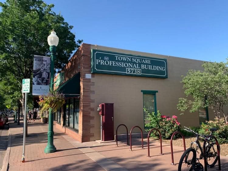Meer Soul Counseling building exterior in Arvada, CO — women’s therapy, EMDR, and IFS practice.