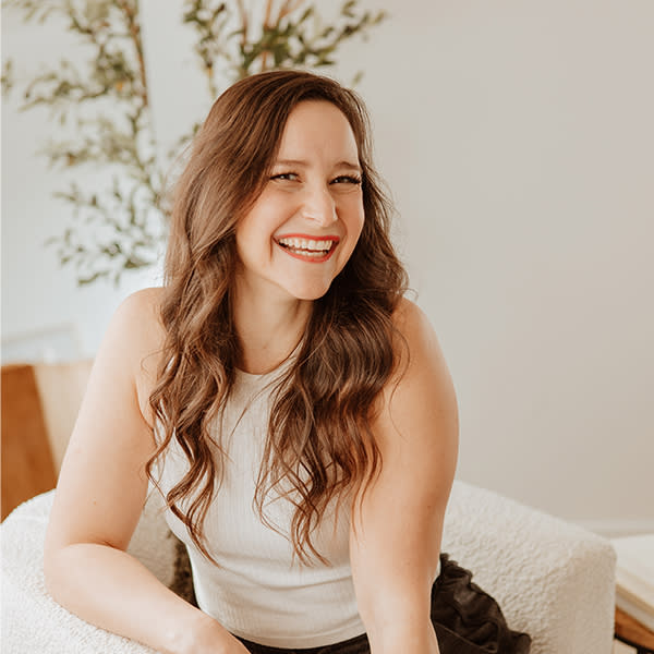 Kelly Warkentin of Kindred Photography Headshot