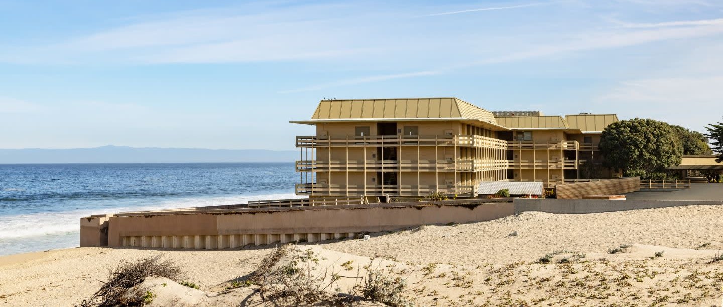 Monterey Tides Hotel Exterior View