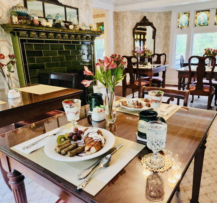 Manor House Inn Dining Room