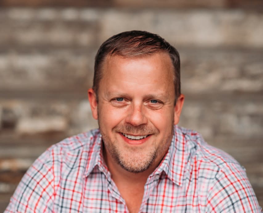 Mark Anderson headshot