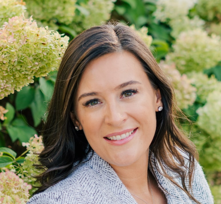 Courtney Hardesty - Estland