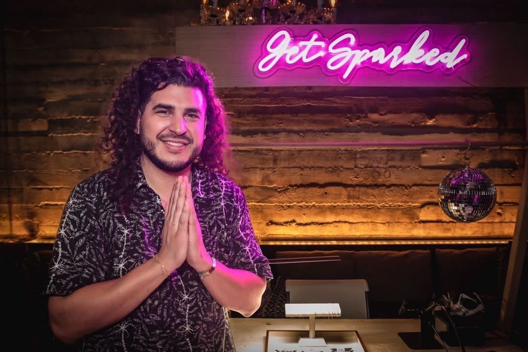 Matthew Rivera owner of Vosswood Permanent Jewelry