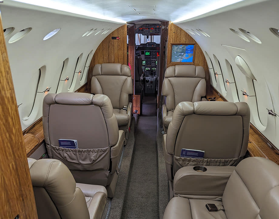 Hawker 800XP S/N 258490 - Cabin View