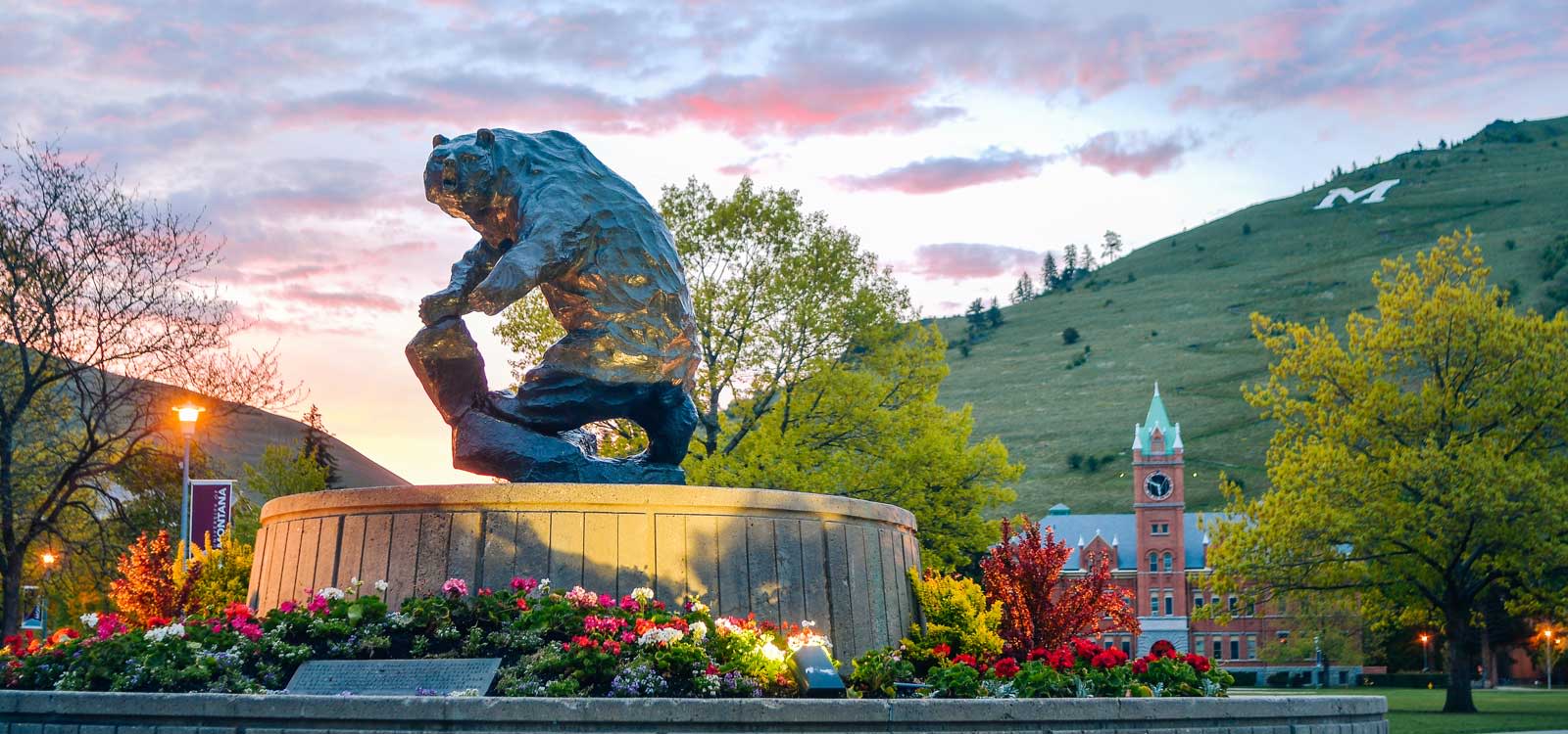 Griz statue