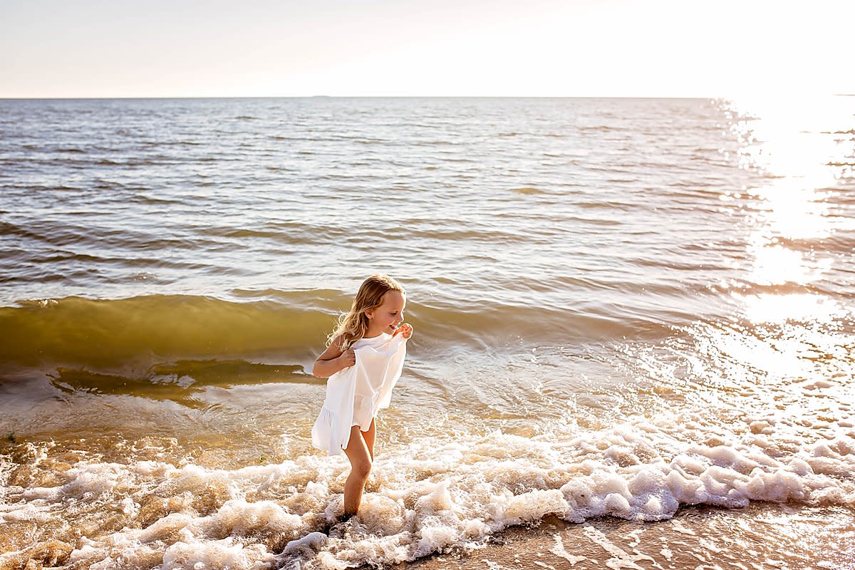 beach family photographer in ct