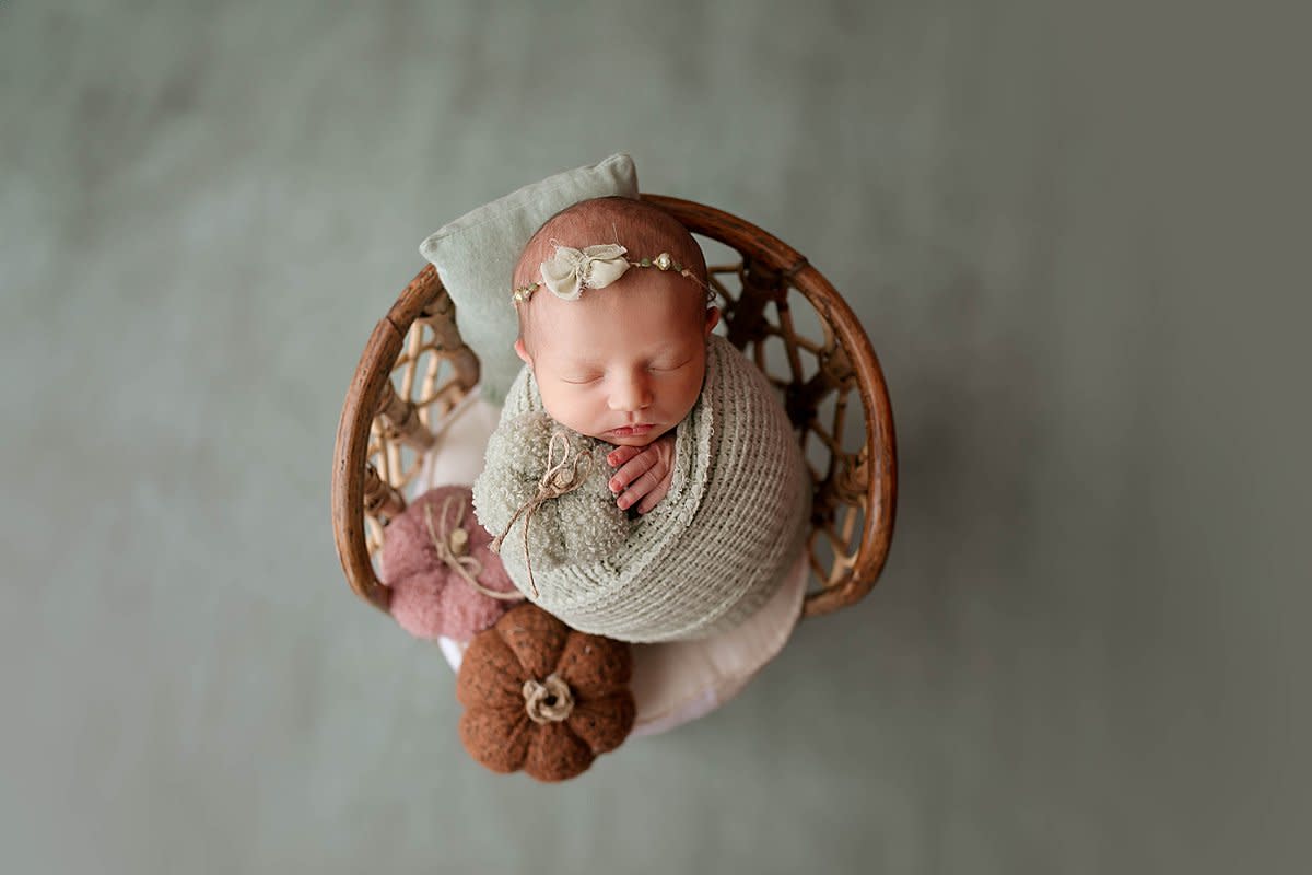 fall newborn photography in CT