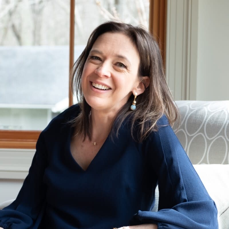 Erika Woodhouse Headshot