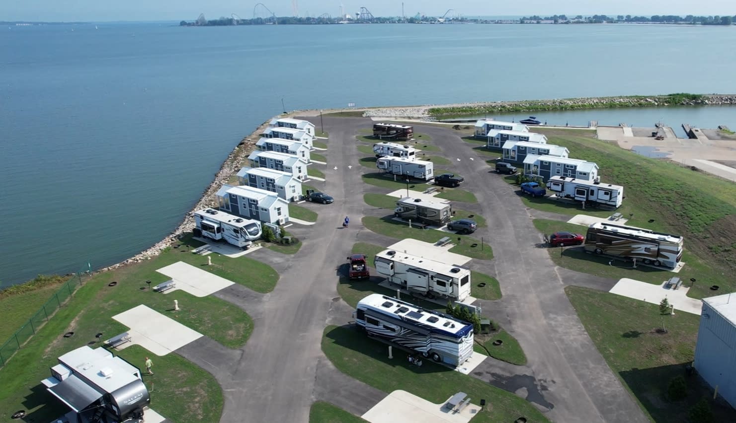 Bayfront Resort at Cross View