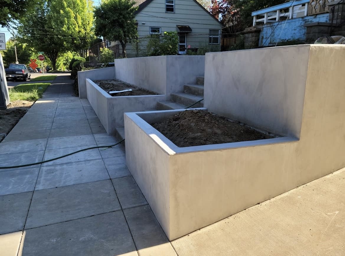 Retaining wall installation in Portland, OR