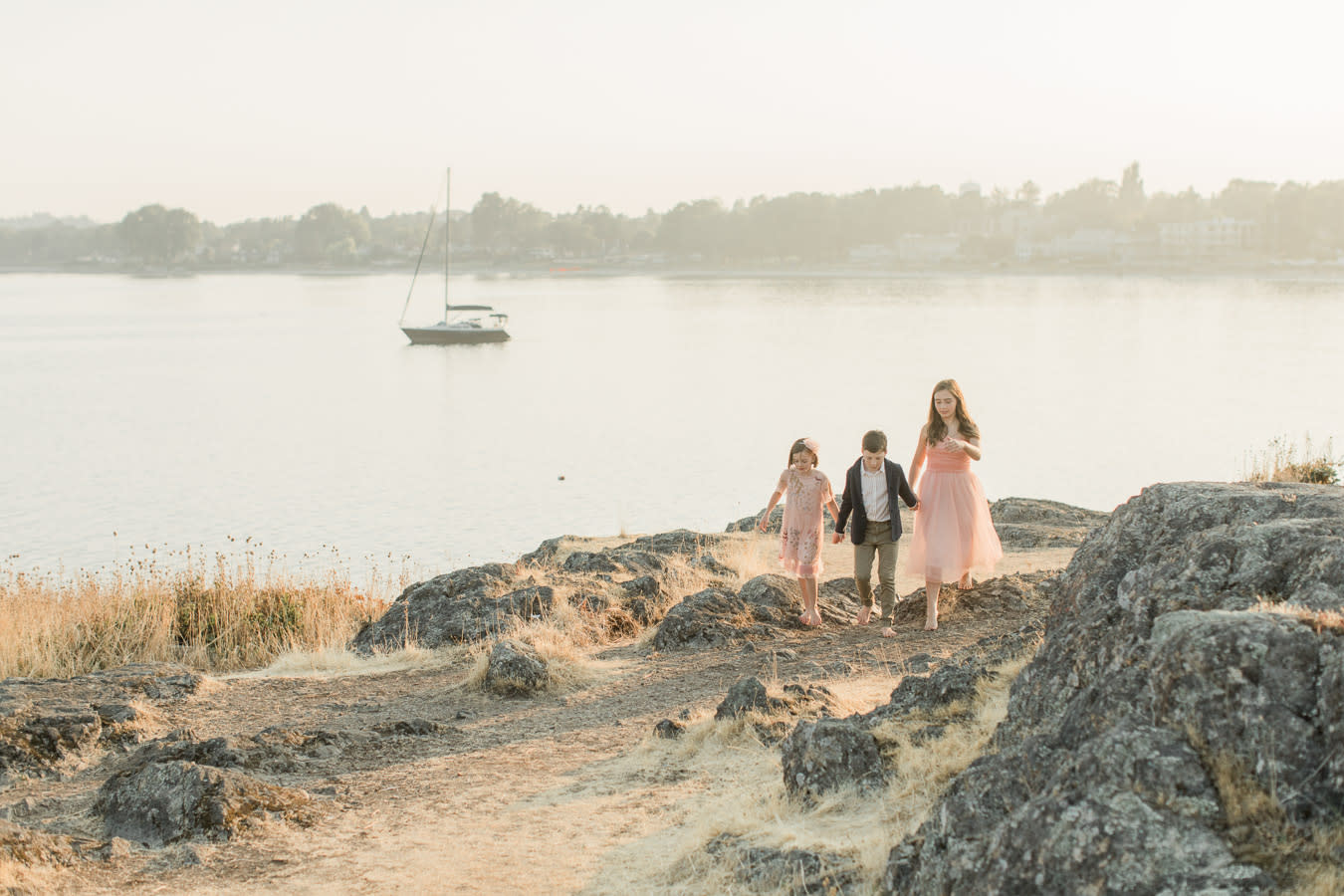 Siblings photographed in Victoria by Rebecca Sehn