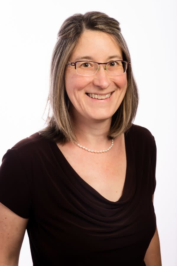 head shot of Marie Duckworth.