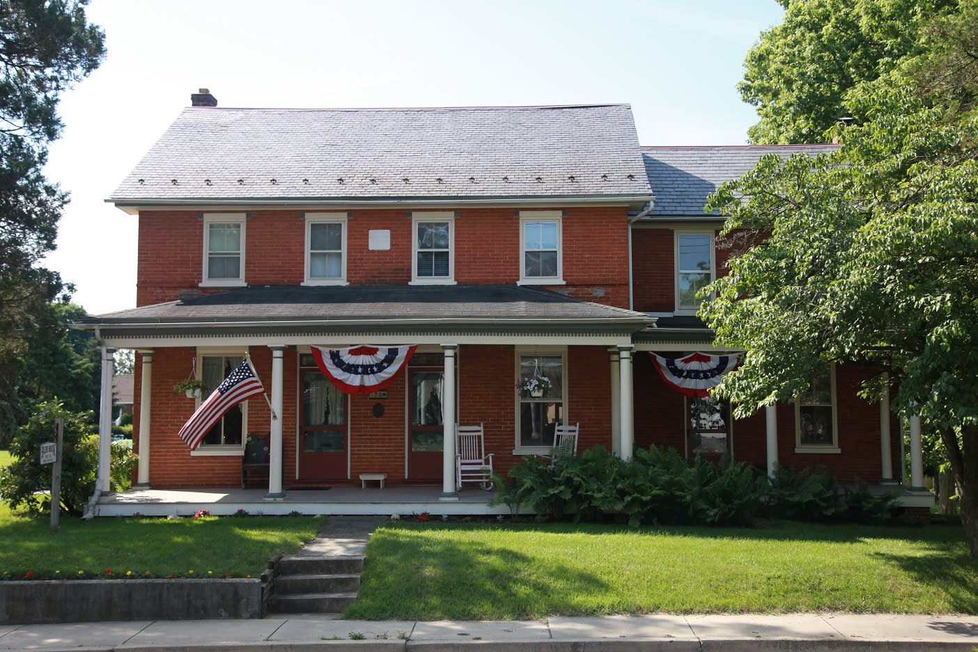 photo of front of house at 72 Blue Rock Road in Millersville (Blue Rock Bed and Breakfast)