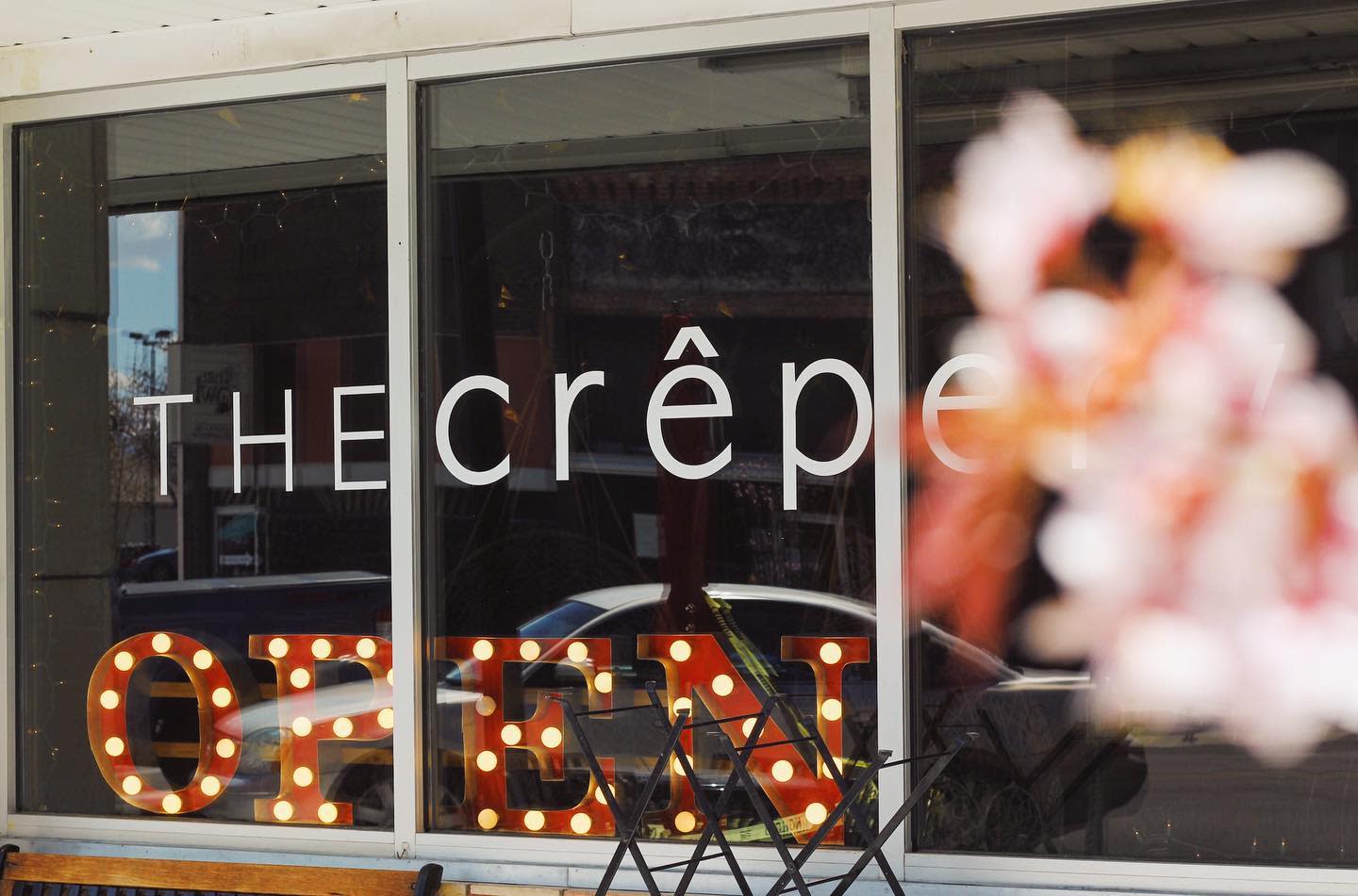 The Crêpery Store Sign