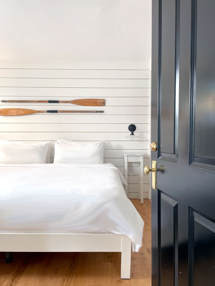 Bedroom in all white