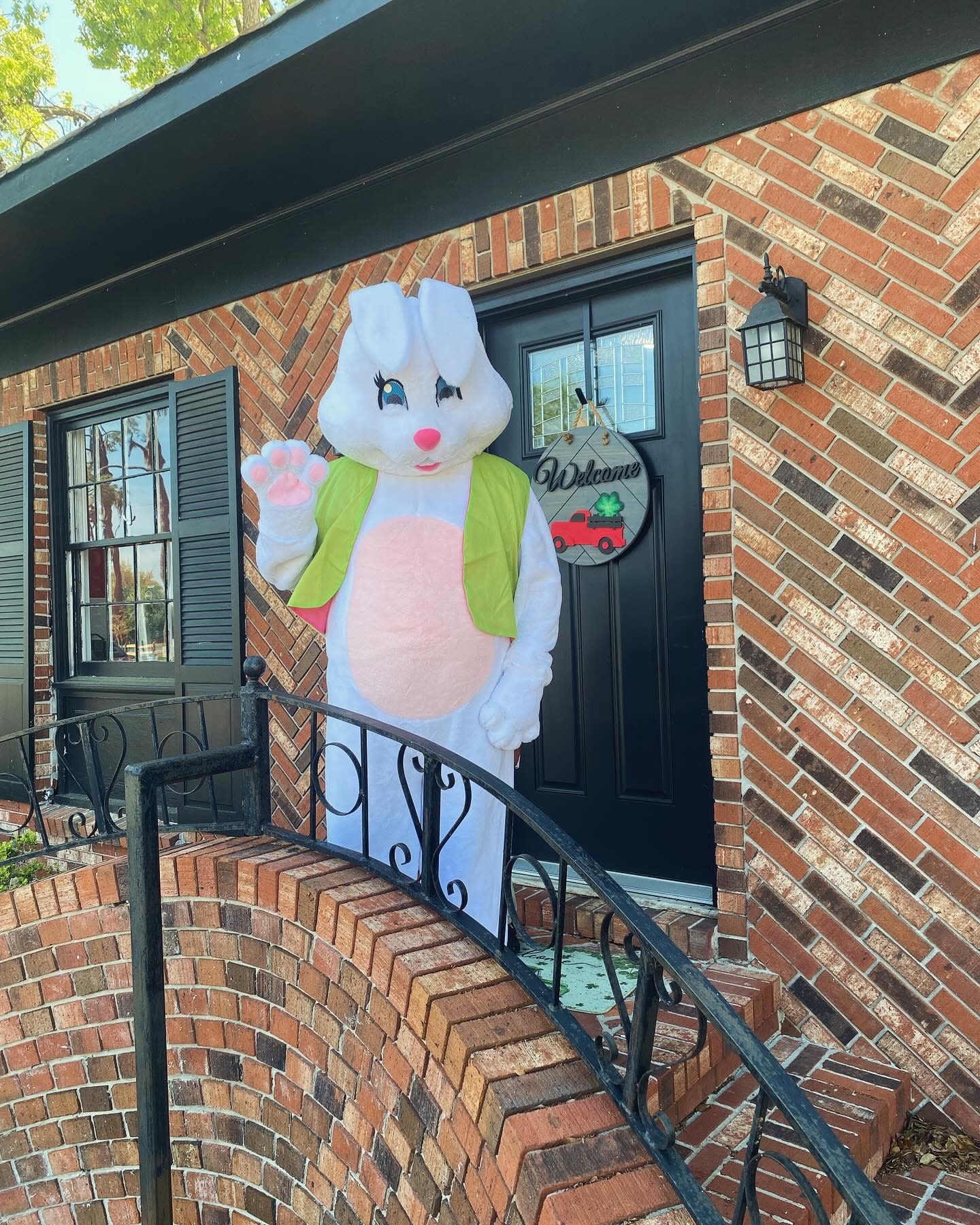 FREE Photos with the Easter Bunny Hosted by Chelsea Flores-State Farm