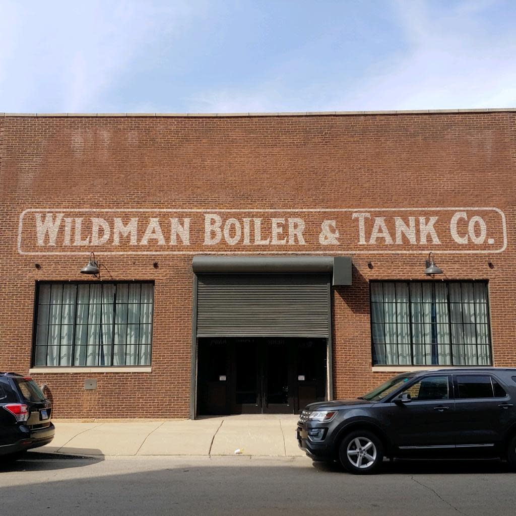 hand painted ghost sign restoration, painted signs, Chicago history