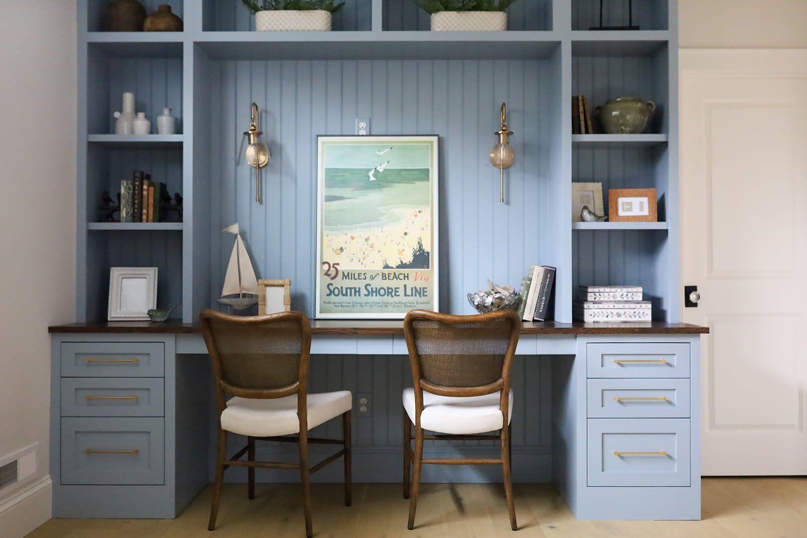 Enza Design Studio - Custom Built-In