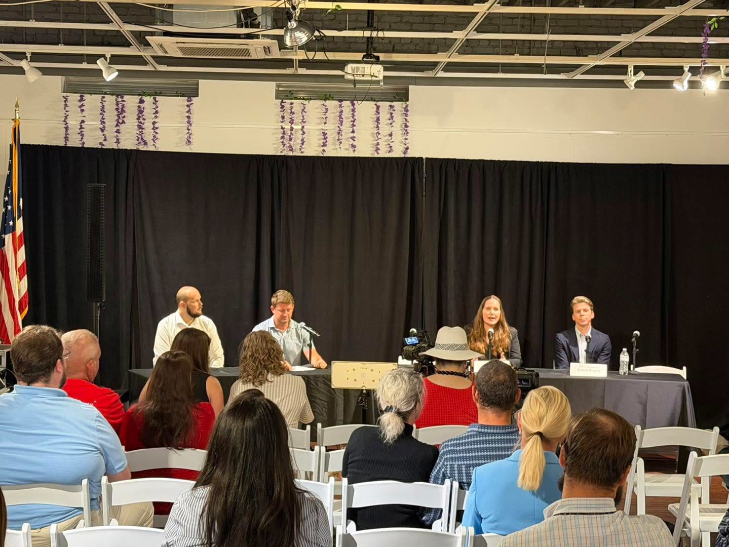 Candidates participate in Young Professionals Political Pulse at the Panama City Center for the Arts.