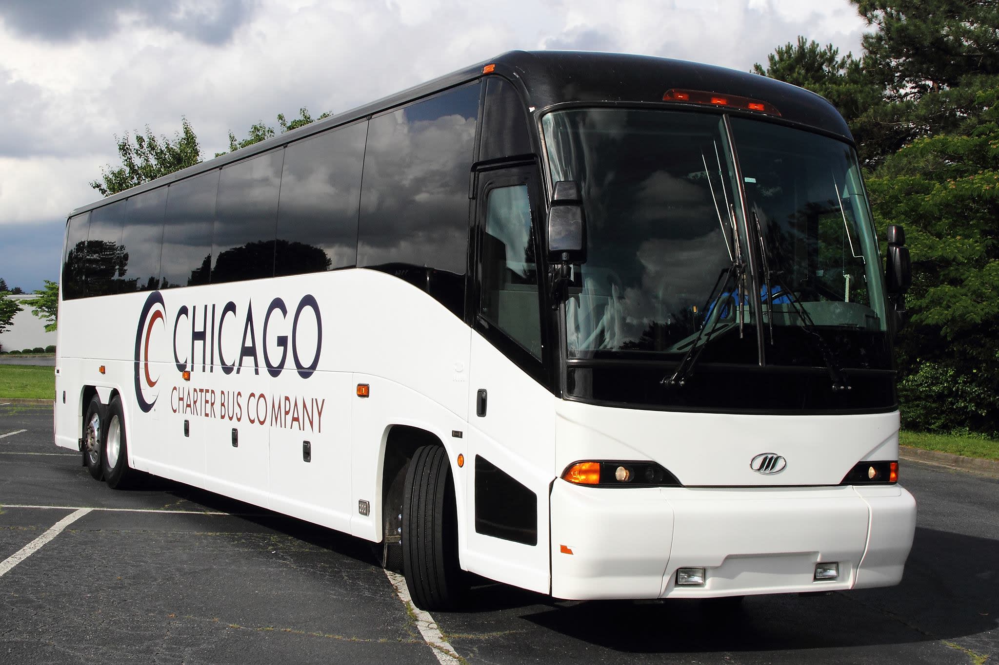Chicago Charter Bus Company Picture
