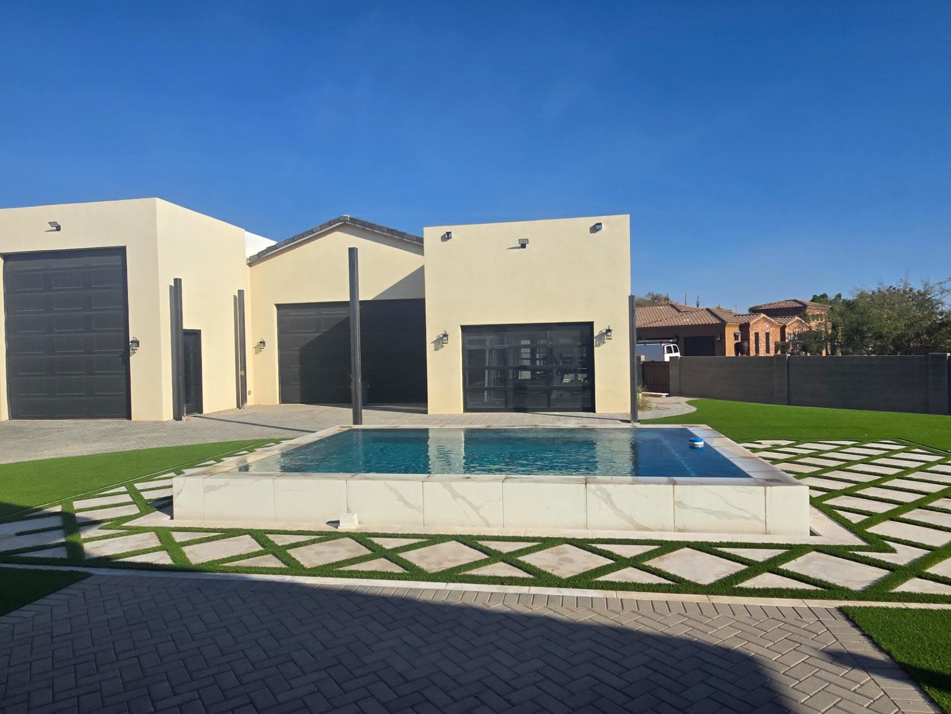 swimming pool builder in arizona