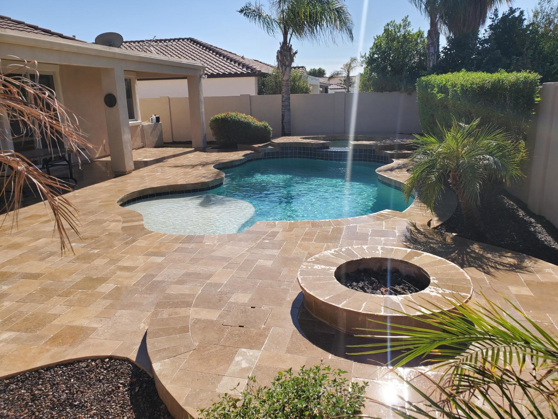 weekly pool cleaning service