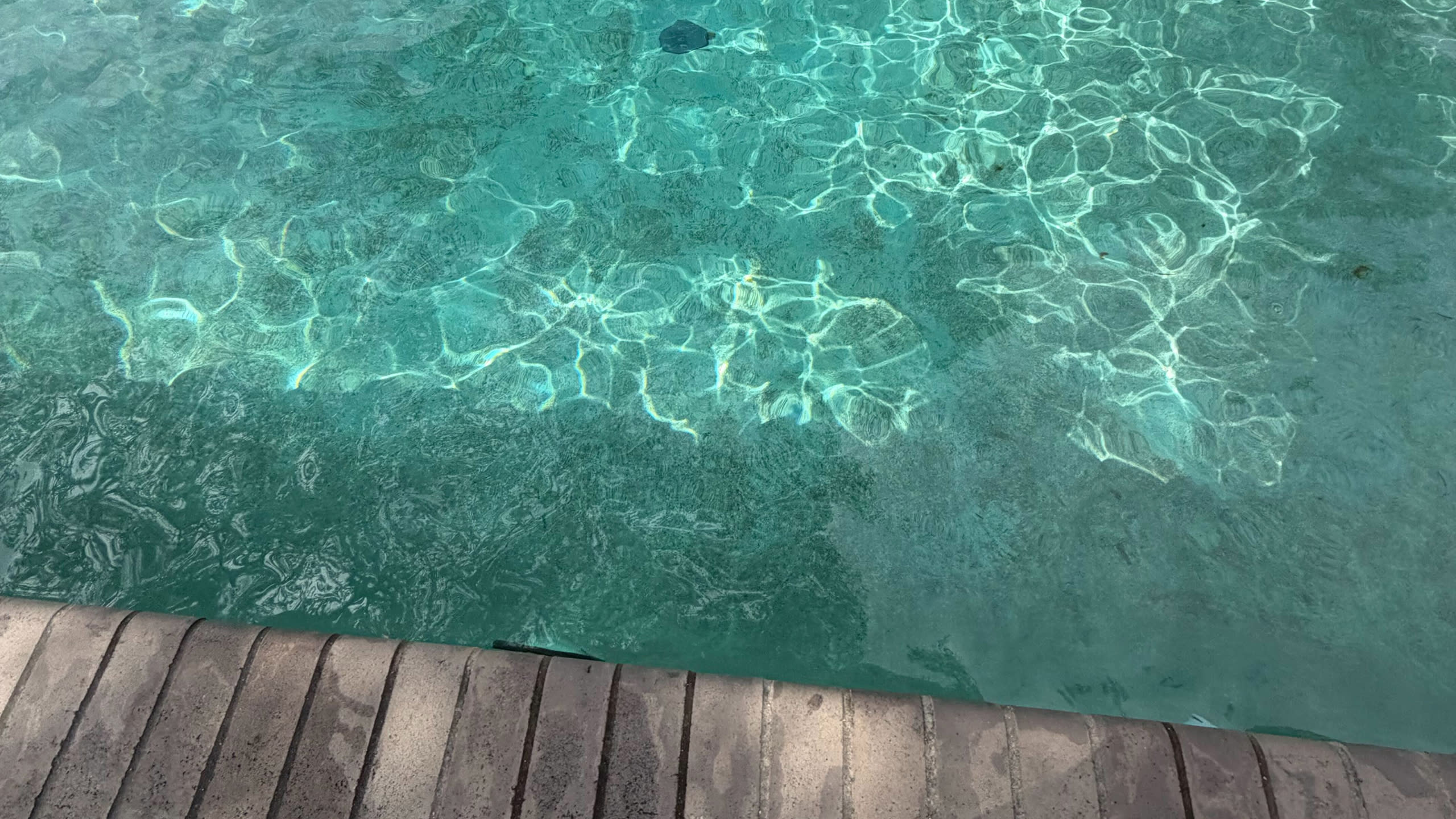 Clean and clear pool water