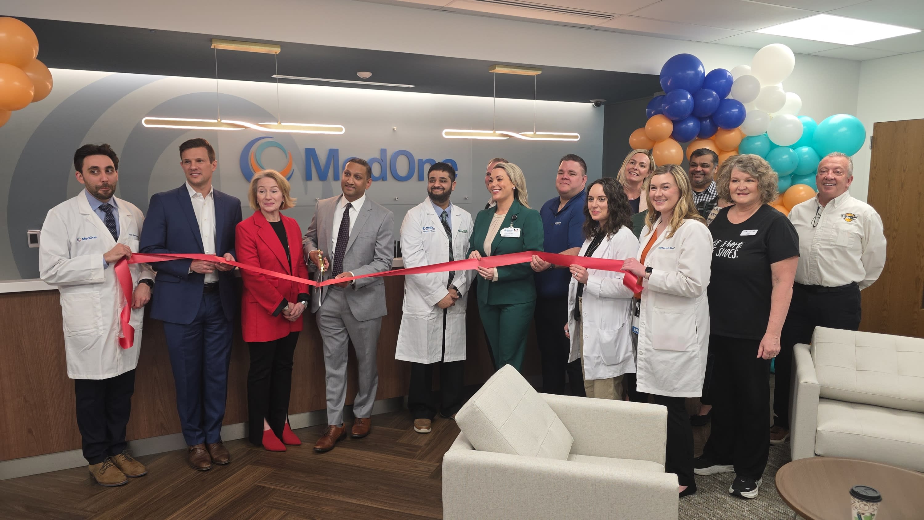MedOne Ribbon Cutting