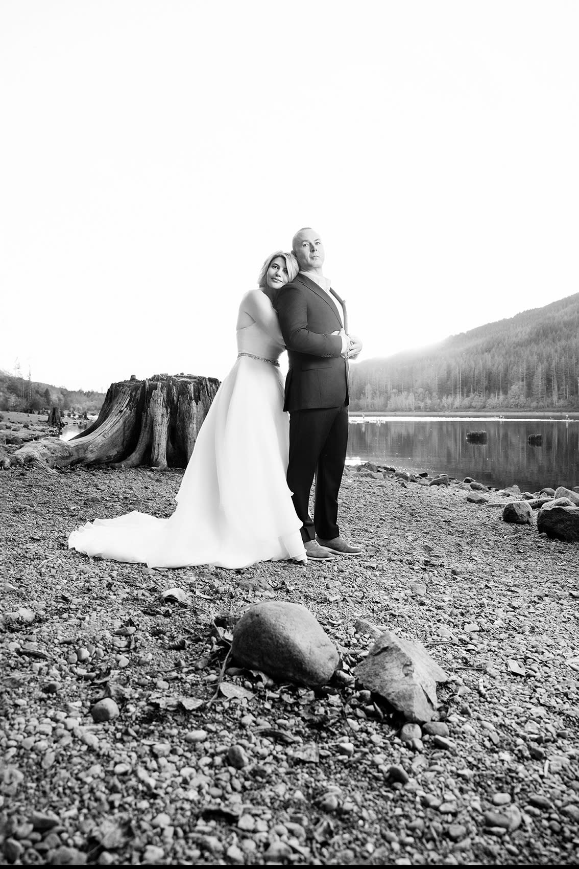 Black and white portrait of couple at Rattlesnake Lake Washington