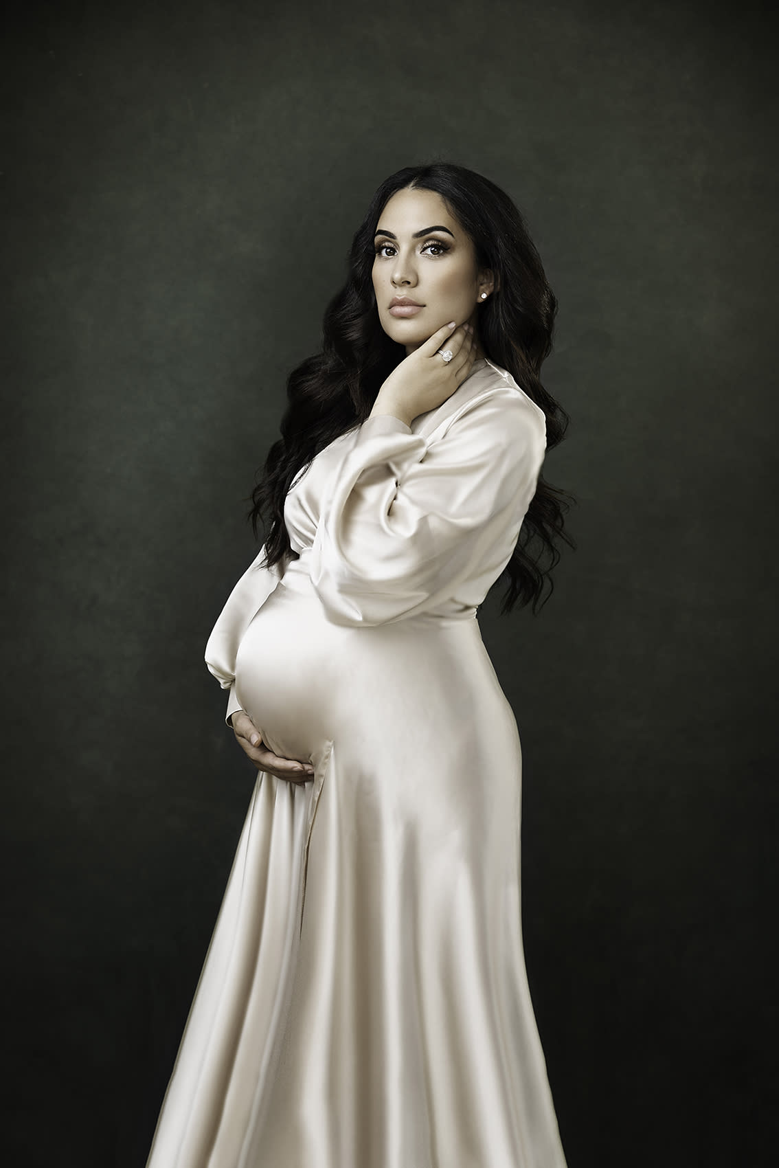 Editorial maternity session by maternity photographer, Beauclair Photography
