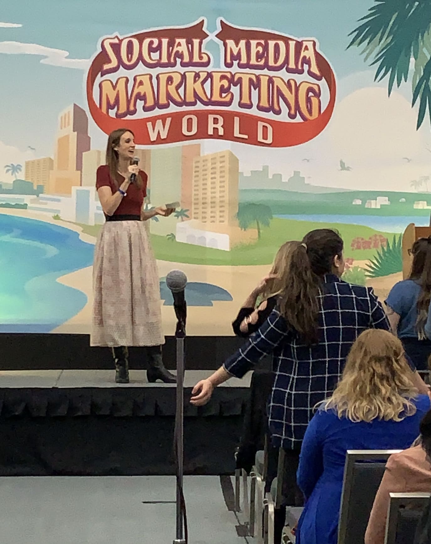 Laura an emcee at Social Media Marketing World