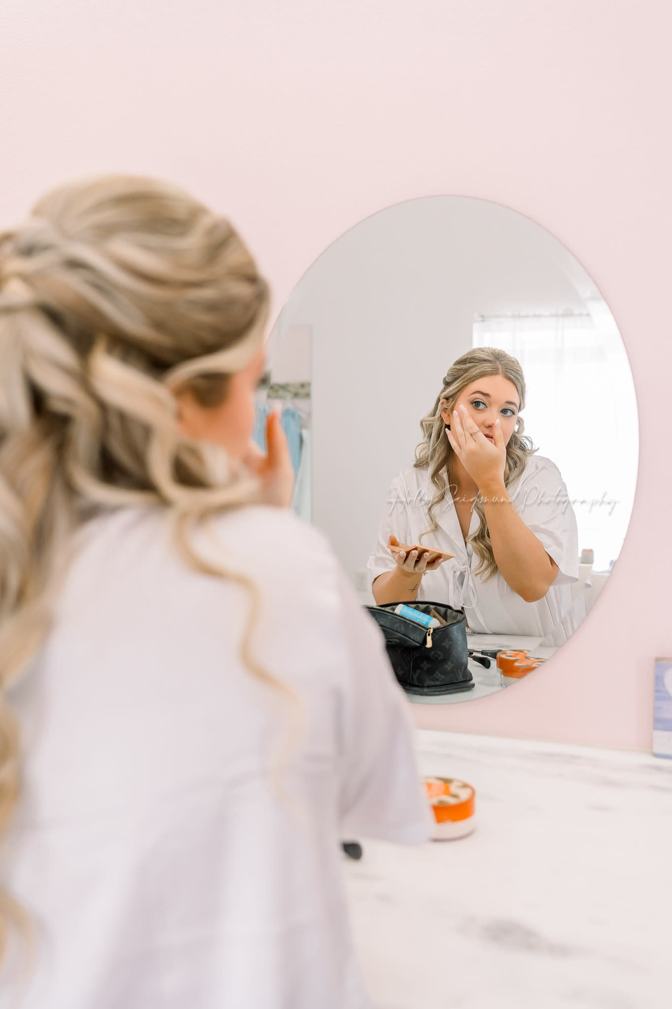 Keisling Ranch Wedding Photographer Bride Bridal Suite