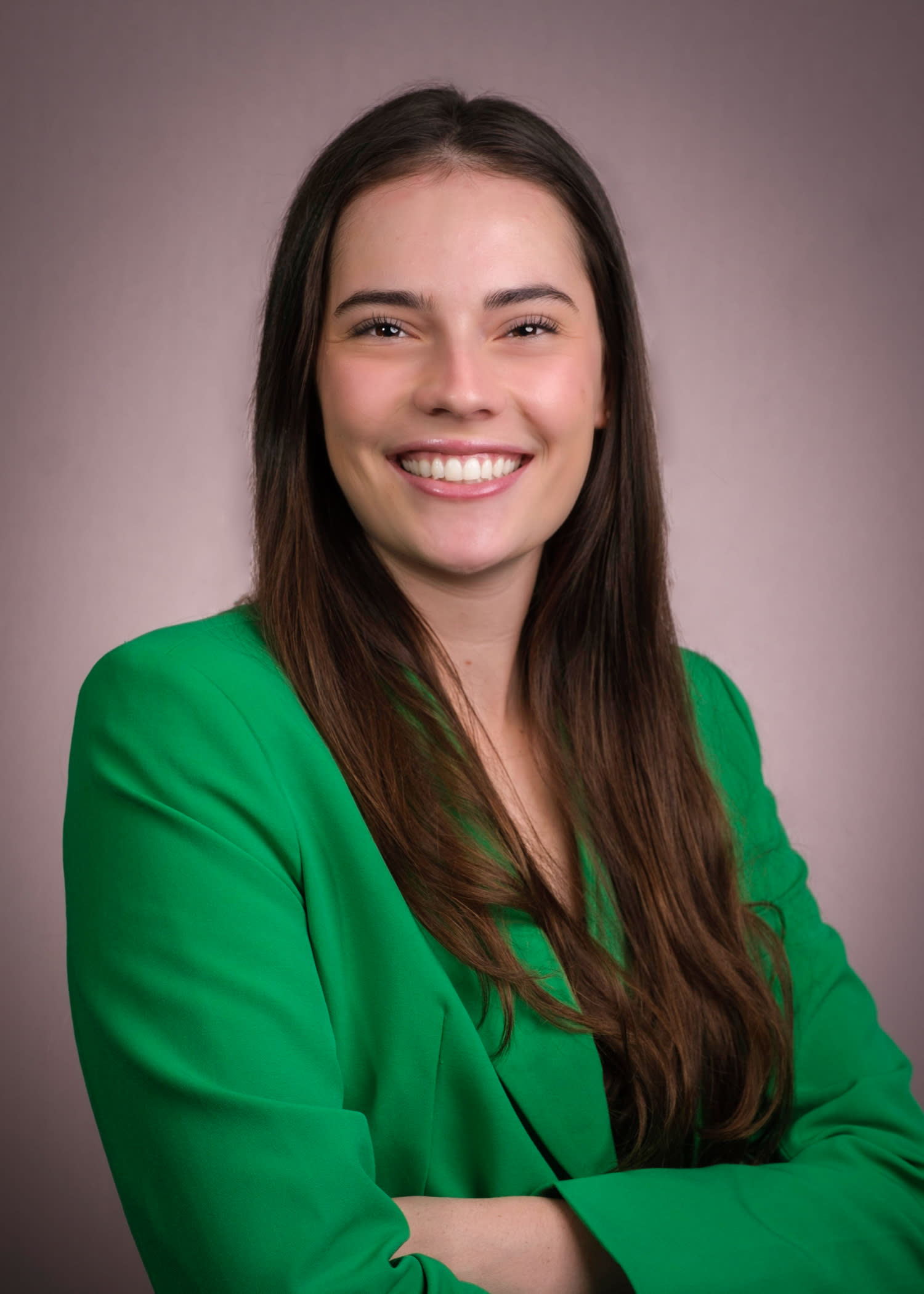 Isa Green's Headshot