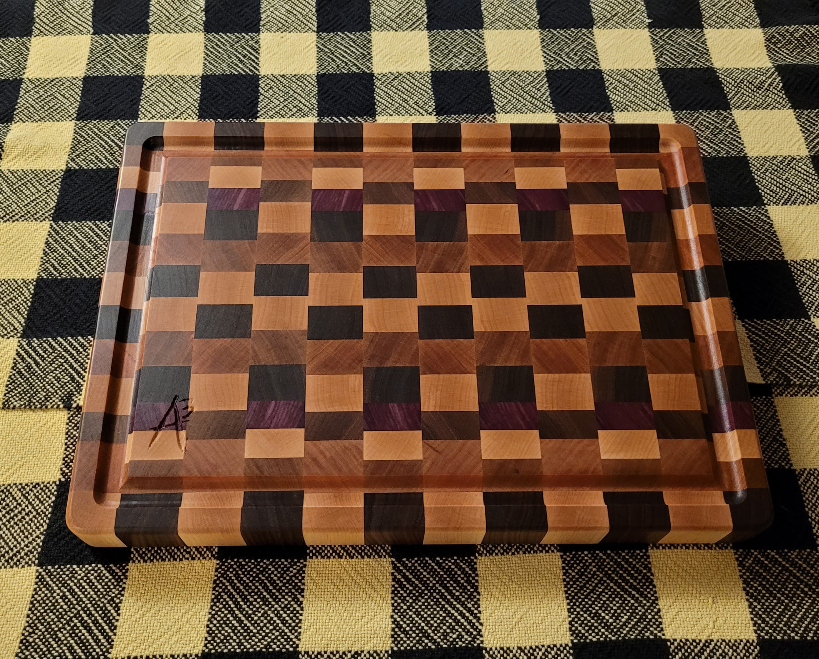 Endgrain cutting board