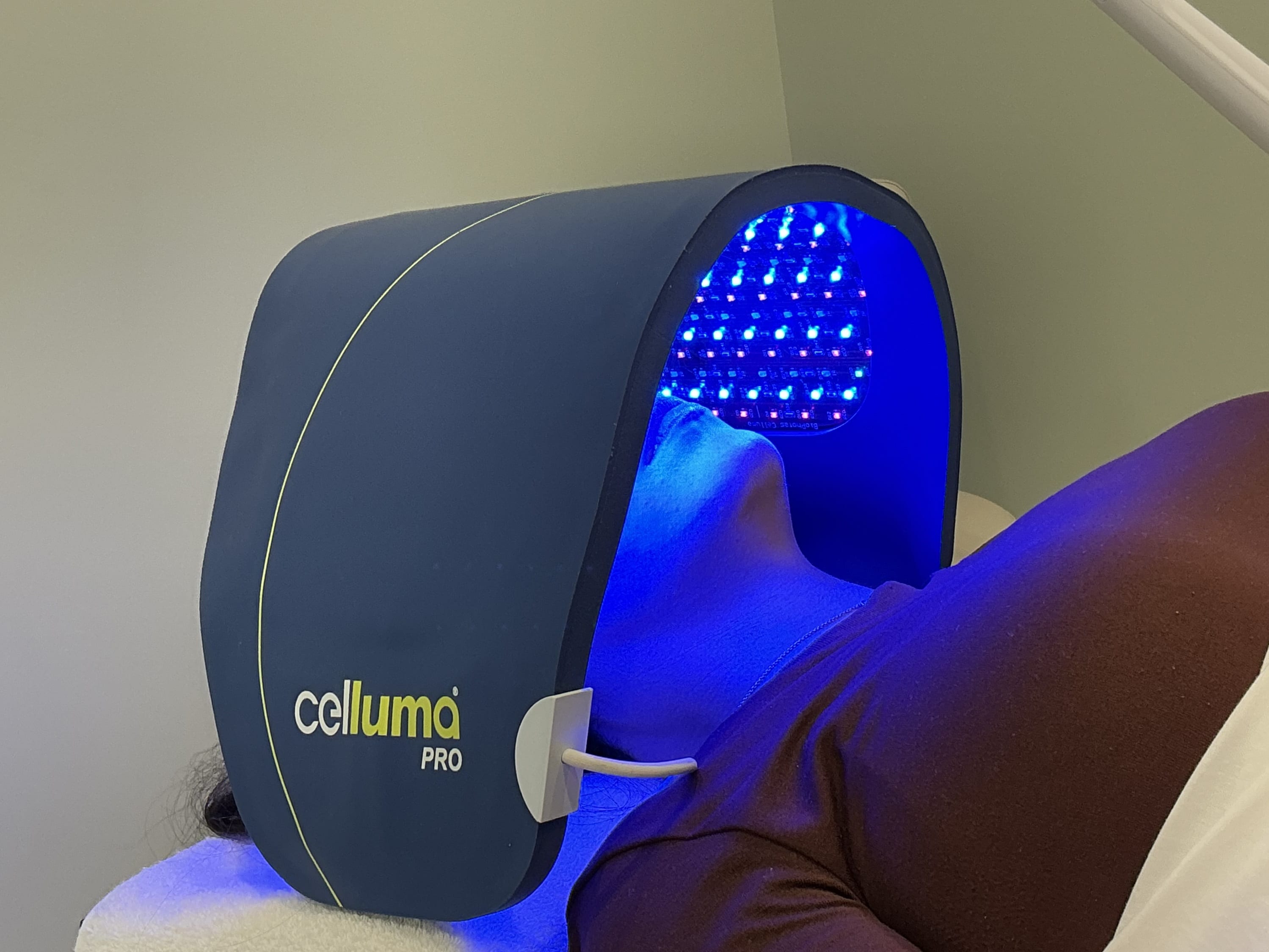 LED light therapy treatment at CCC Wellness