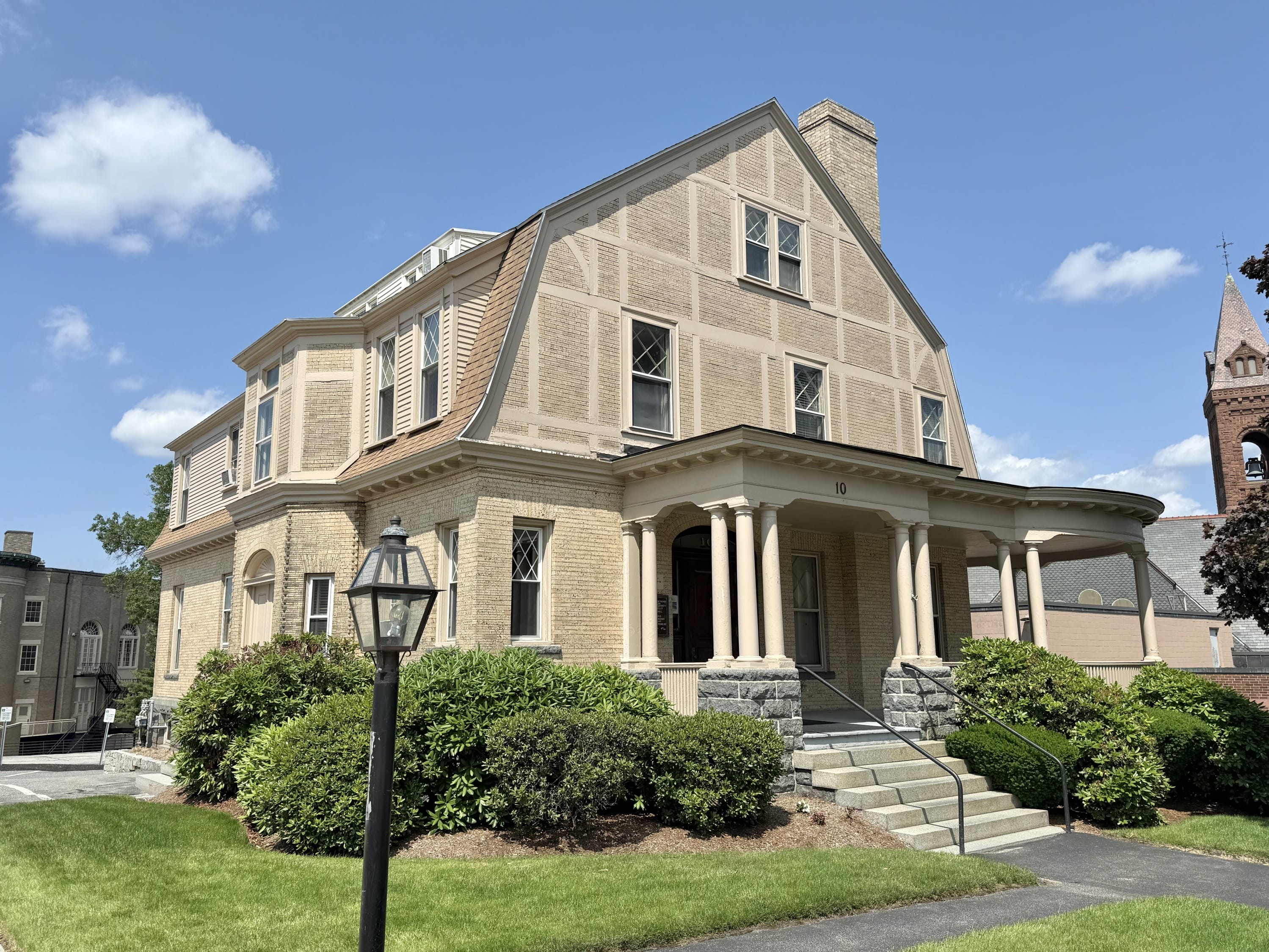10 Institute Rd