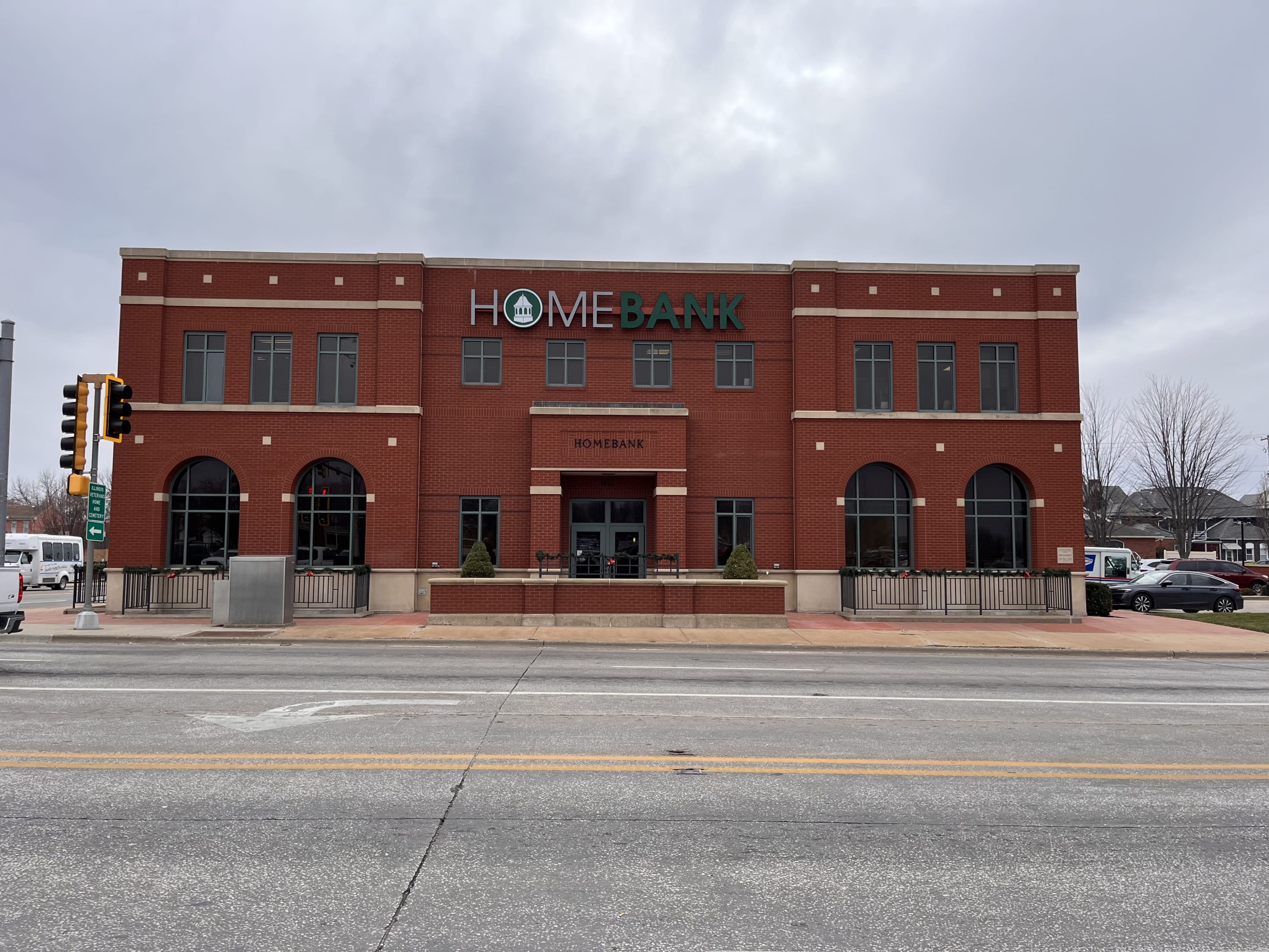 HOMEBANK branch at 12th and Broadway in Quincy IL