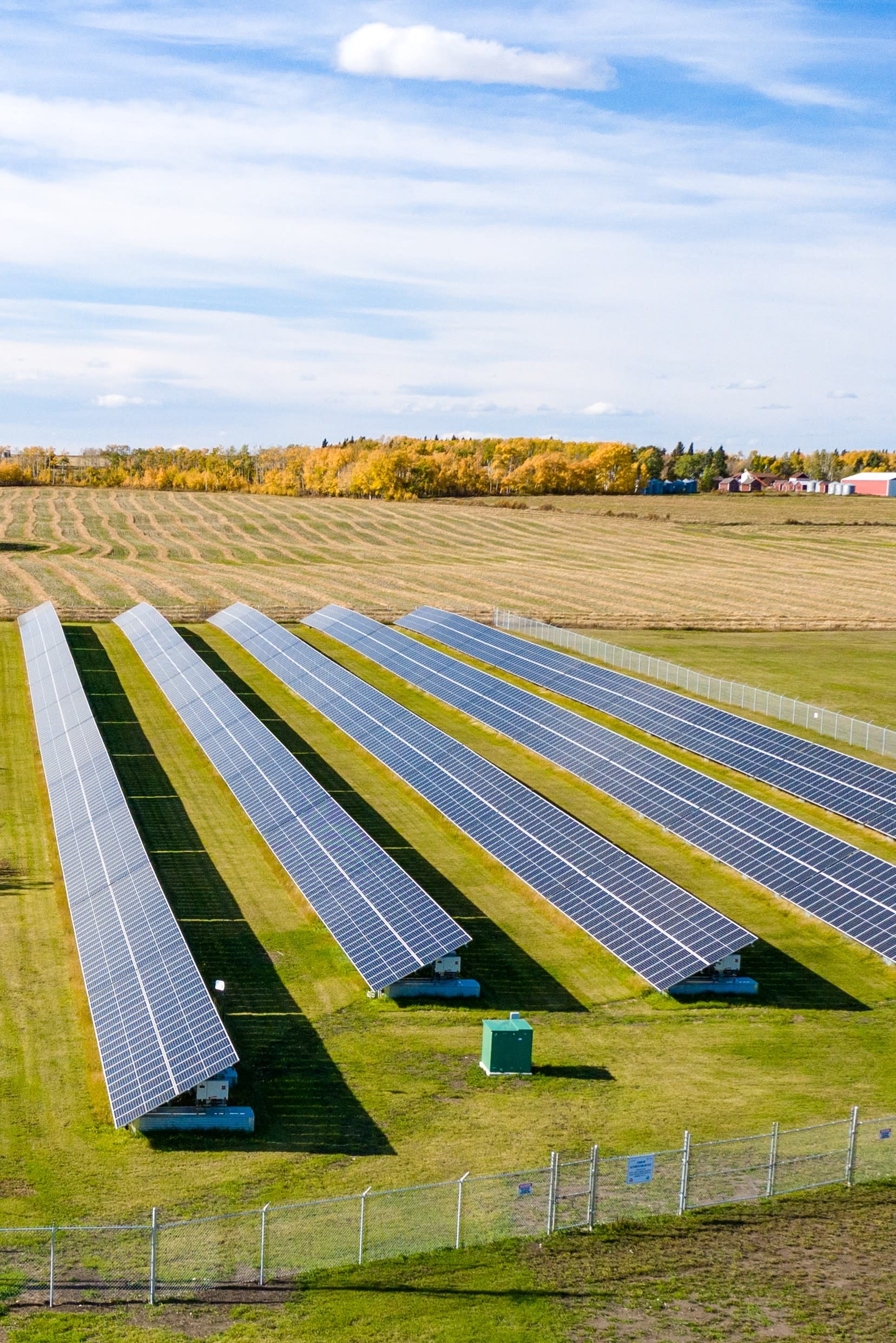 707 kW municipal ground-mounted solar installation in the Town of Sexsmith, Alberta by Empower Energy